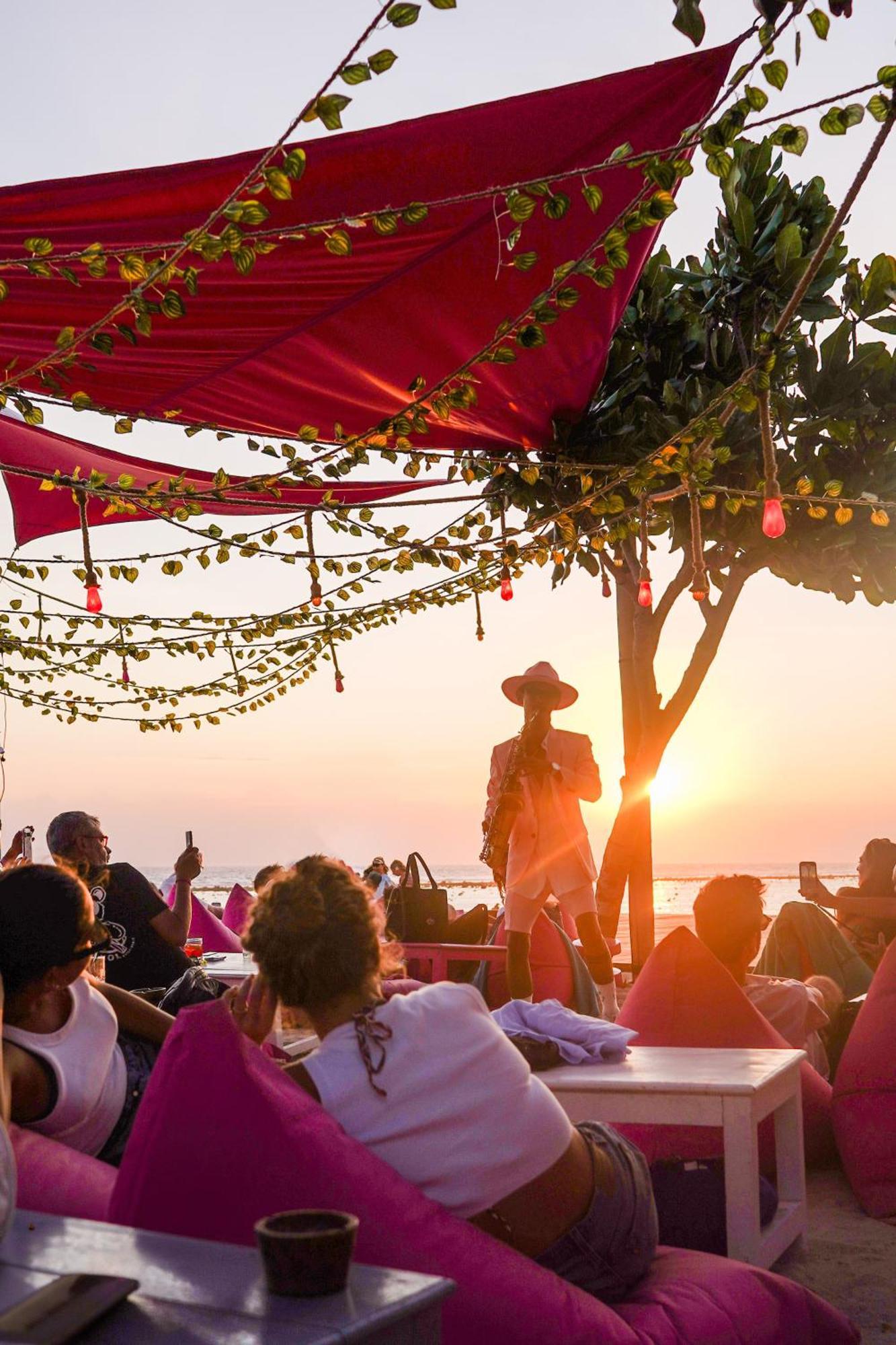 PinkCoco Gili Trawangan Hotel Eksteriør billede